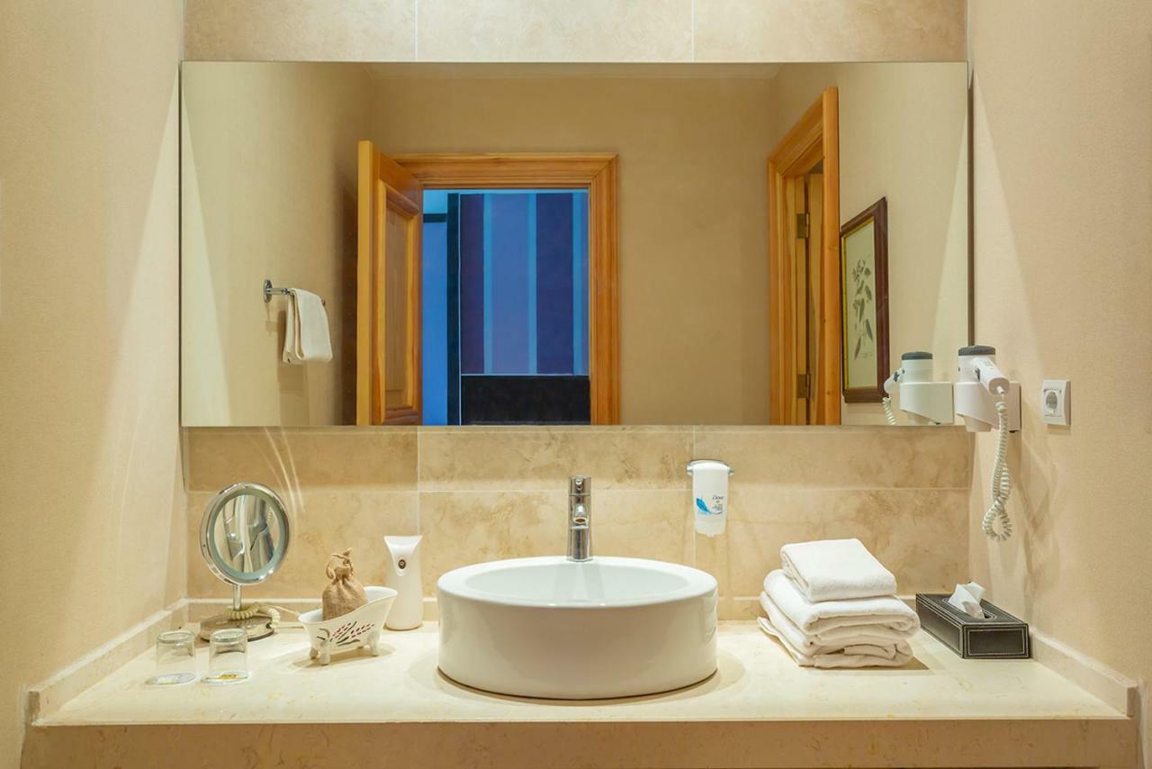 Villa Estet Bag Hotel Kula Eksteriør billede